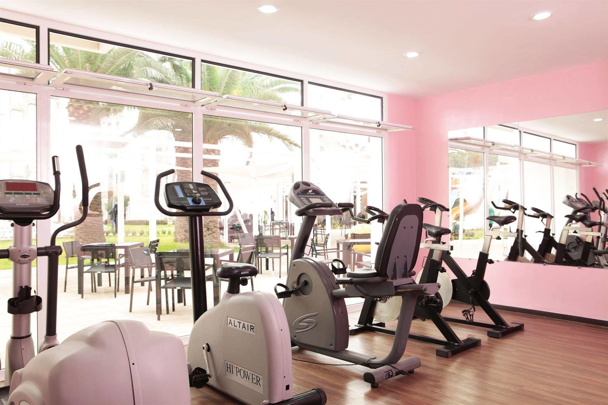 Tui Suneo Kenzi Europa Agadir Exterior foto A gym at a hotel